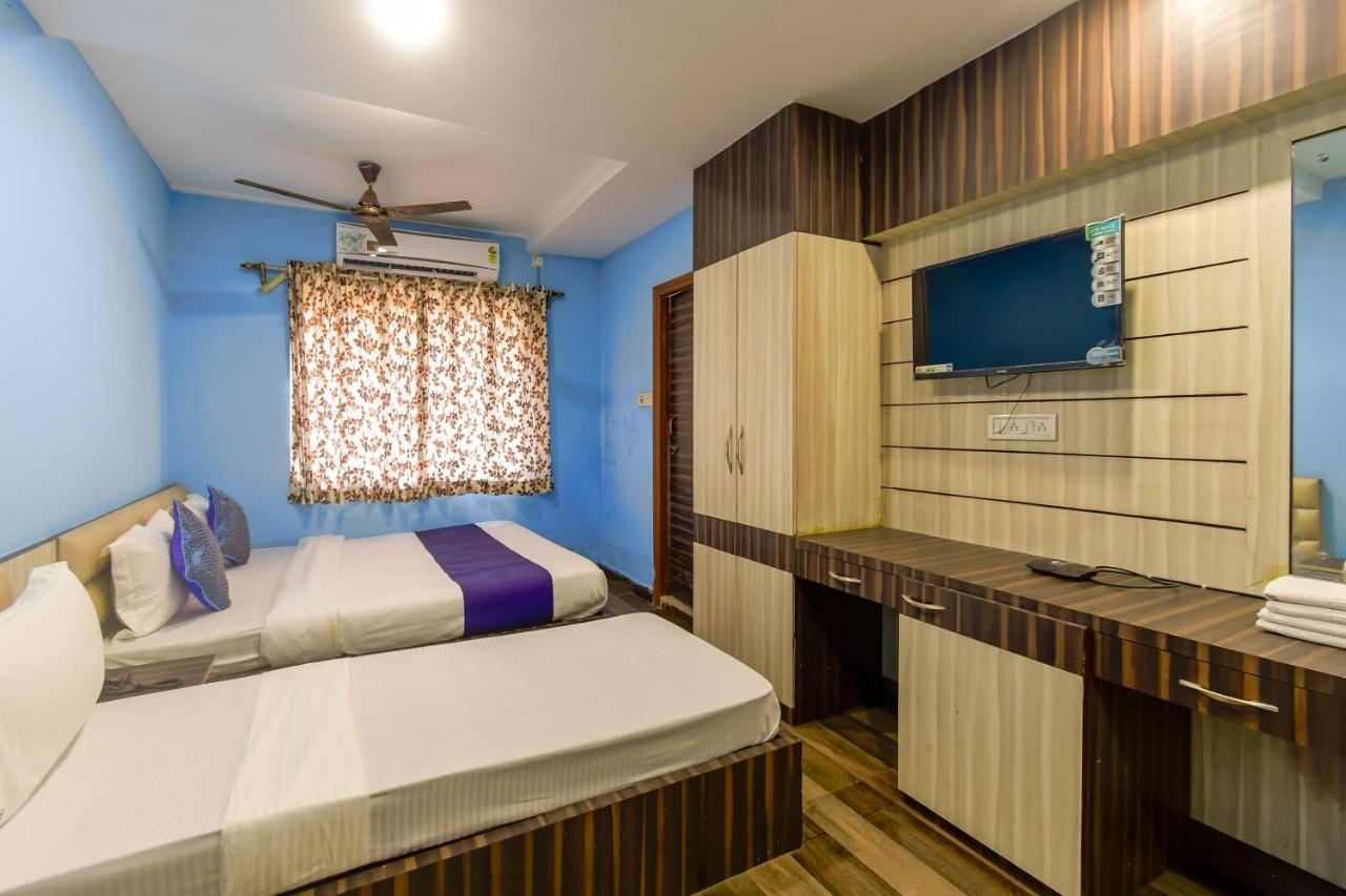 Hotel Blue Abedin Calcutta Eksteriør billede